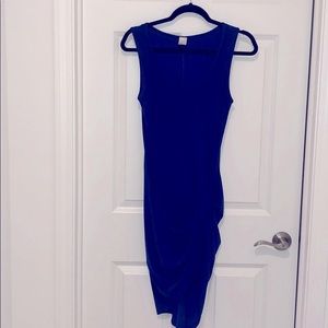 💥last chance 💥Gorgeous blue dress with side knot